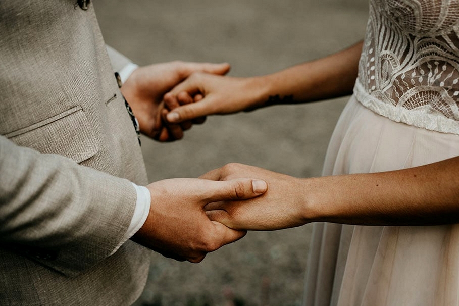 Natural Romantic Wedding Inspiration at a Rainforest Retreat | White Parrot Photography & Film