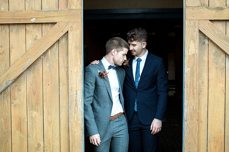 Modern Rustic Wedding Inspiration in Moody Blue & Copper | Jasmine Skye Photography