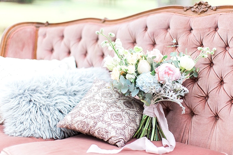 Pastel Vintage Garden Wedding Inspiration | Moments Photography