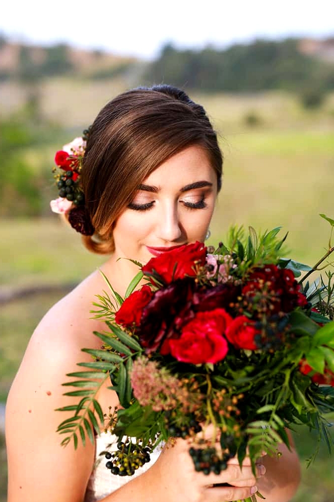 Rustic Berry Wedding Inspiration | Dream Bella Photography