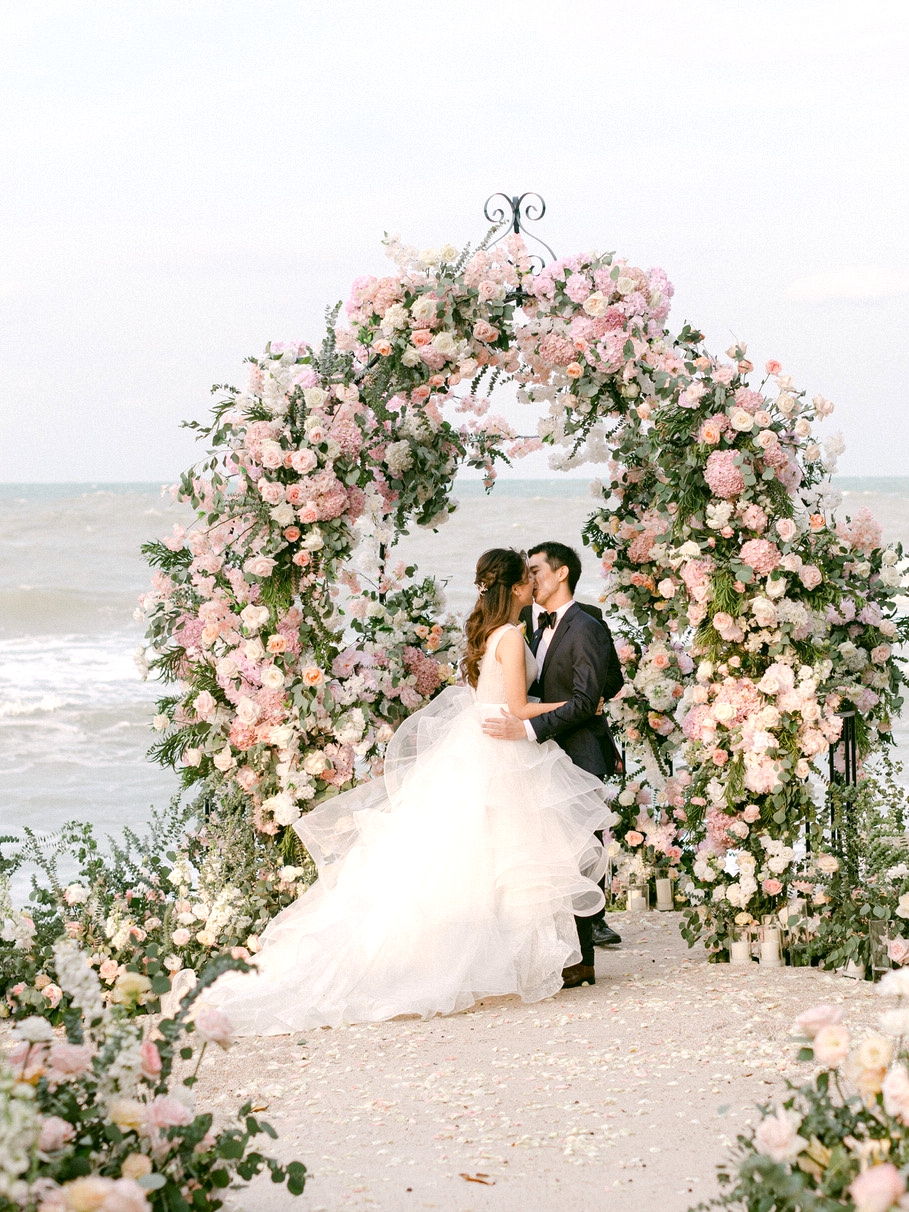 Lush Beach Garden Wedding with a Twinkle Lit Reception ⋆ Ruffled