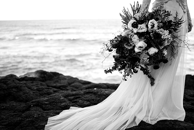 Windswept Seaside Elopement Inspiration | Peppermint Photography