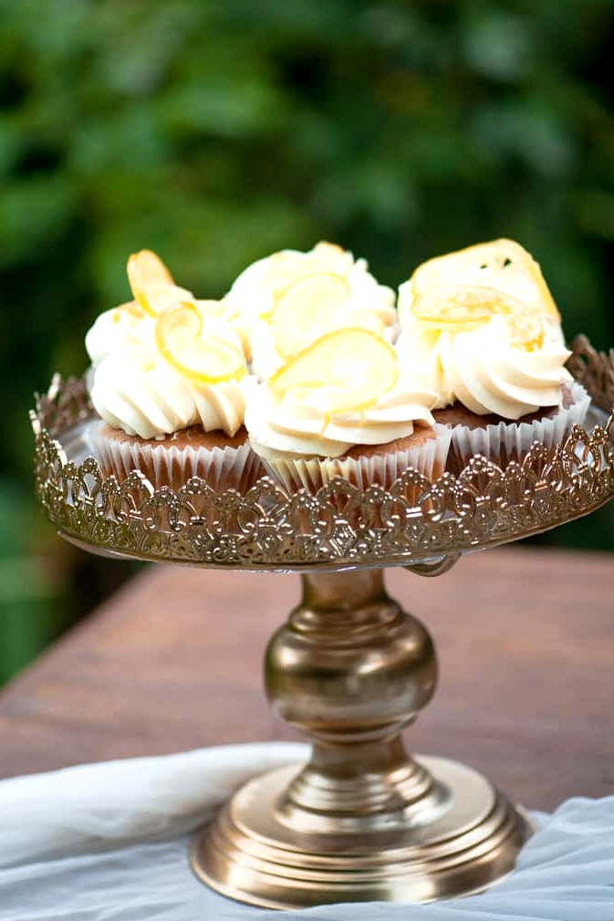 Watercolour-Garden-Wedding-Inspiration-Lemon-Cupcakes
