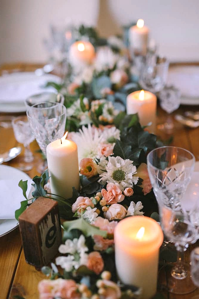 Relaxed-Vintage-Boho-Wedding-Inspiration-Reception-Table-Setting-Centrepiece-2