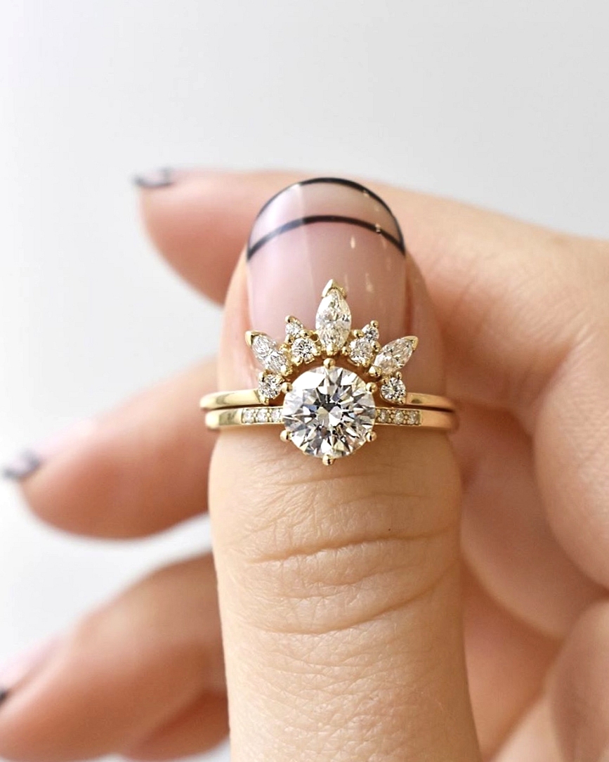 Anna Sheffield Ring with Minimalist Nails