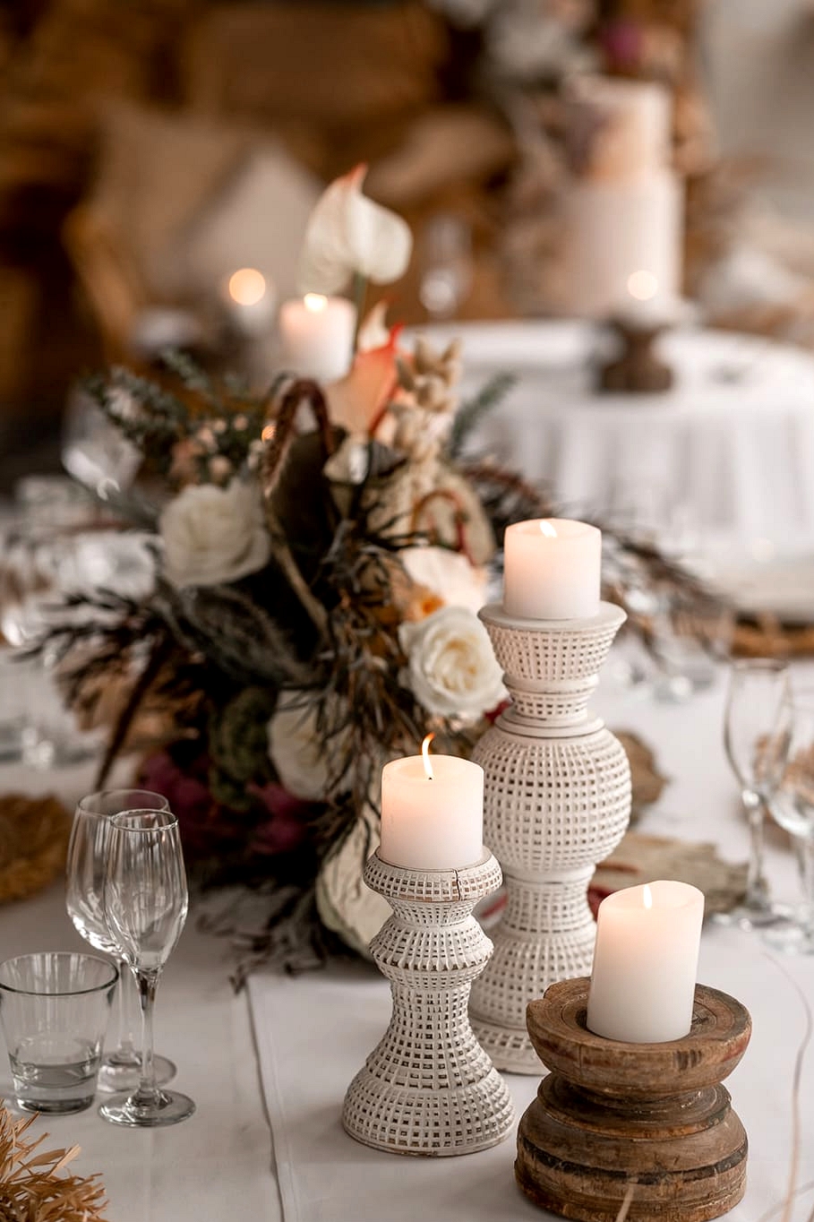 Natural Boho Beach Wedding Inspiration | Photography: Michael Boyle Photography