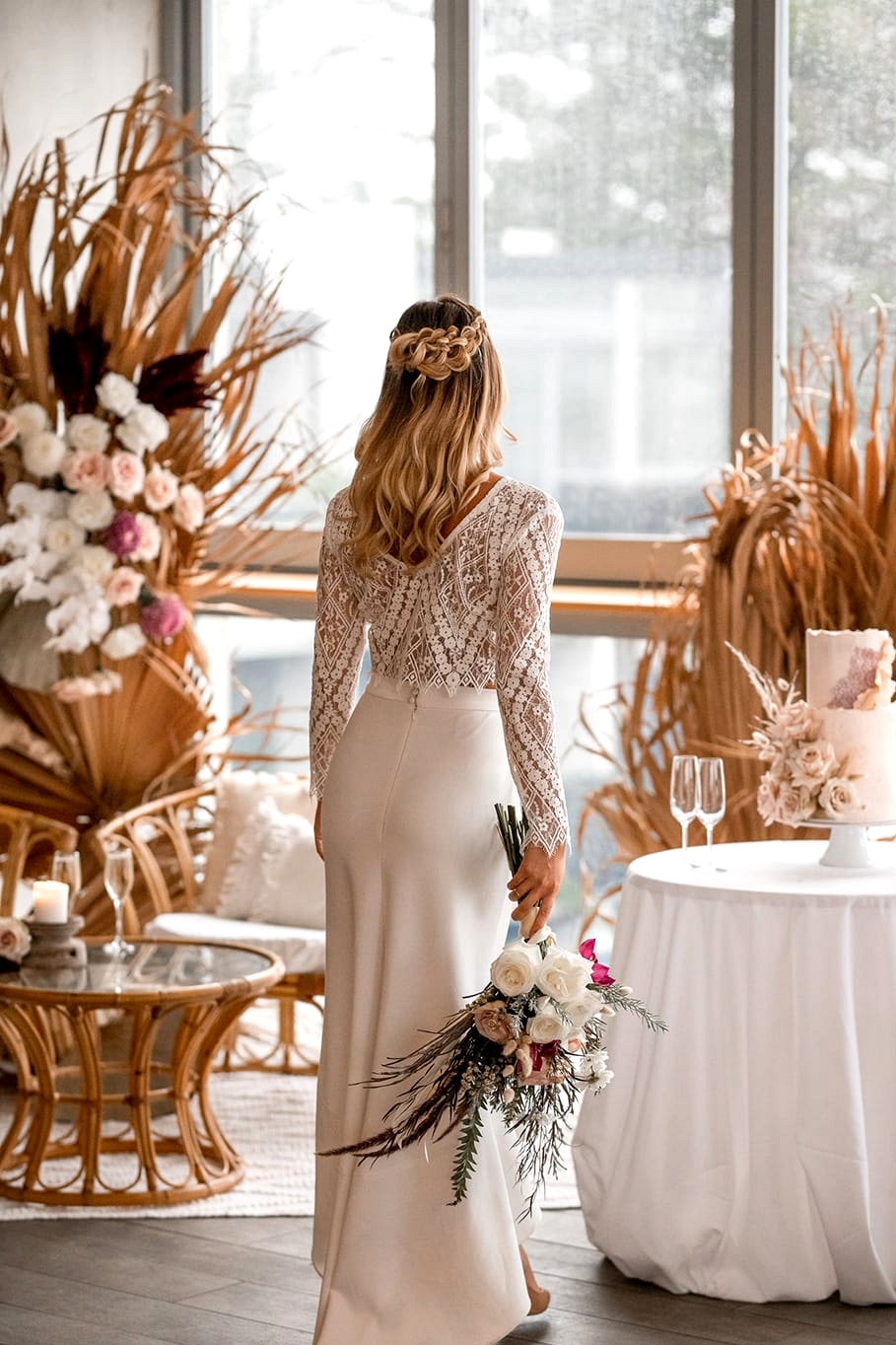 Natural Boho Beach Wedding Inspiration | Photography: Michael Boyle Photography