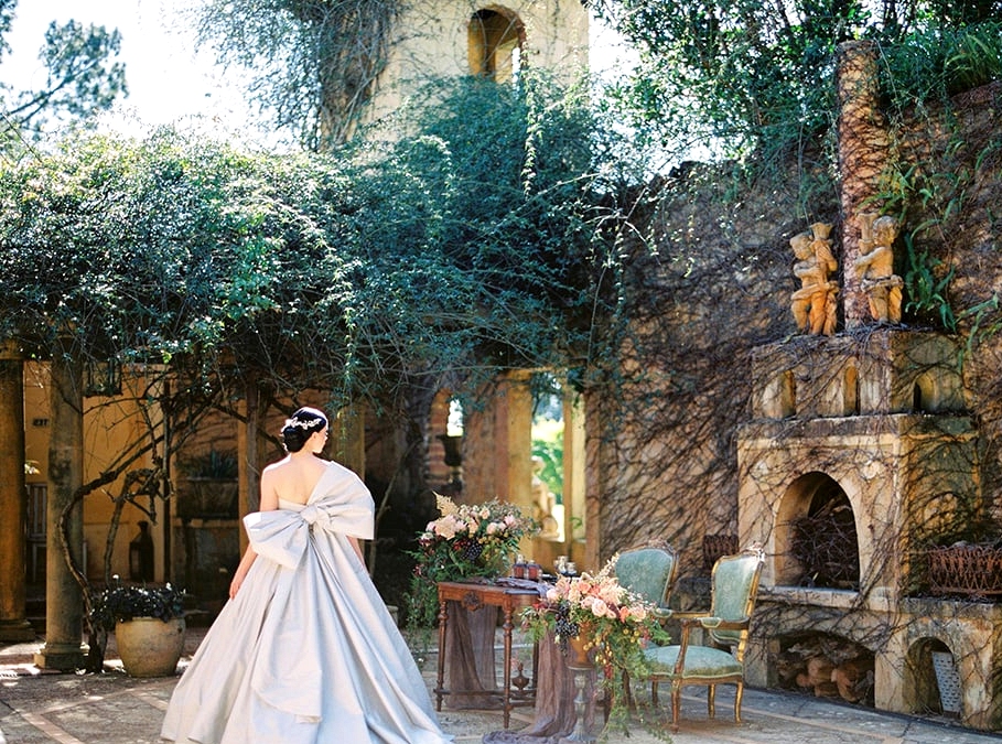 Romantic European Inspired Wedding Ideas | Photography: Casey Jane Photography