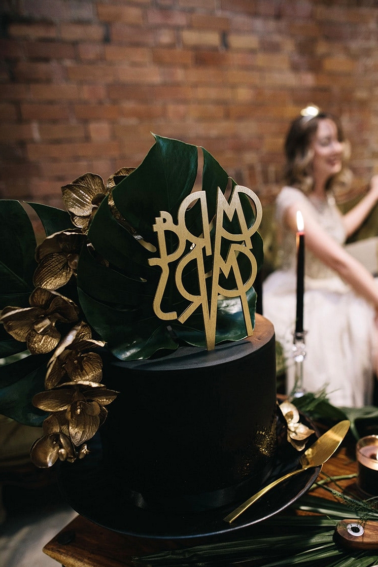 Emerald Art Deco Wedding Inspiration | Ode Studios