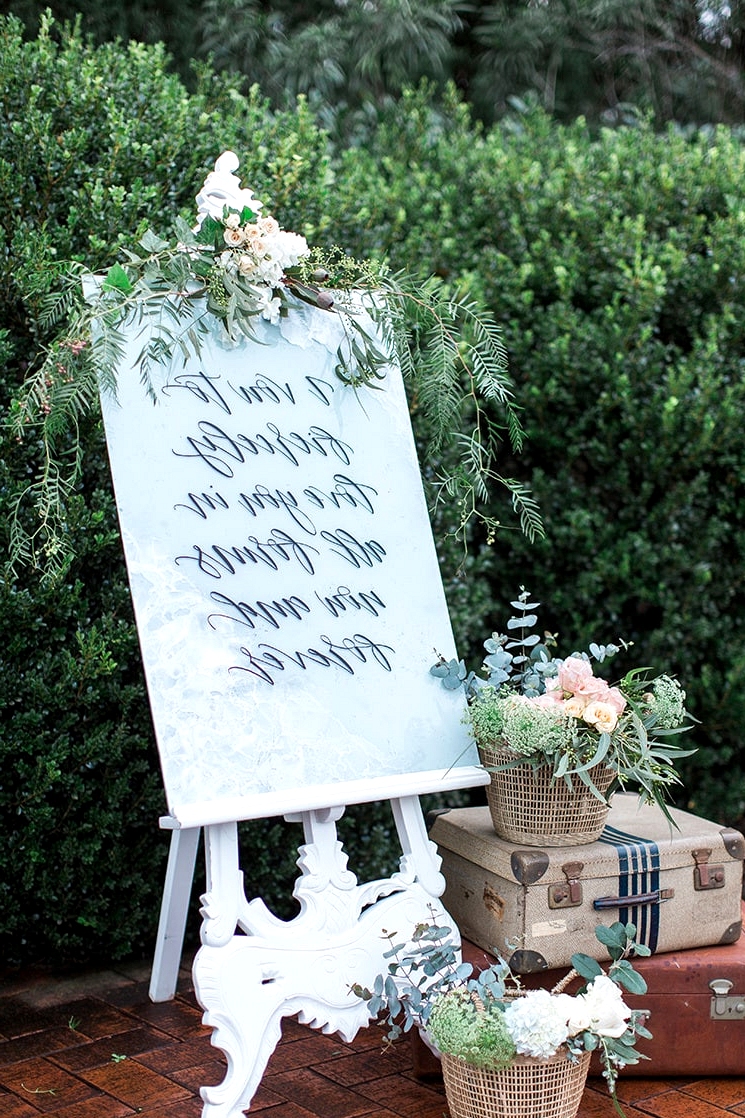 Pastel Vintage Garden Wedding Inspiration | Moments Photography