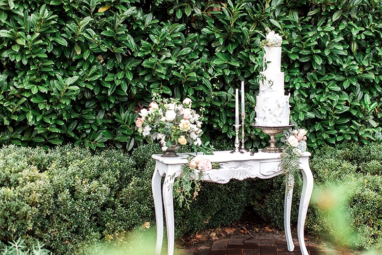 Pastel Vintage Garden Wedding Inspiration | Moments Photography