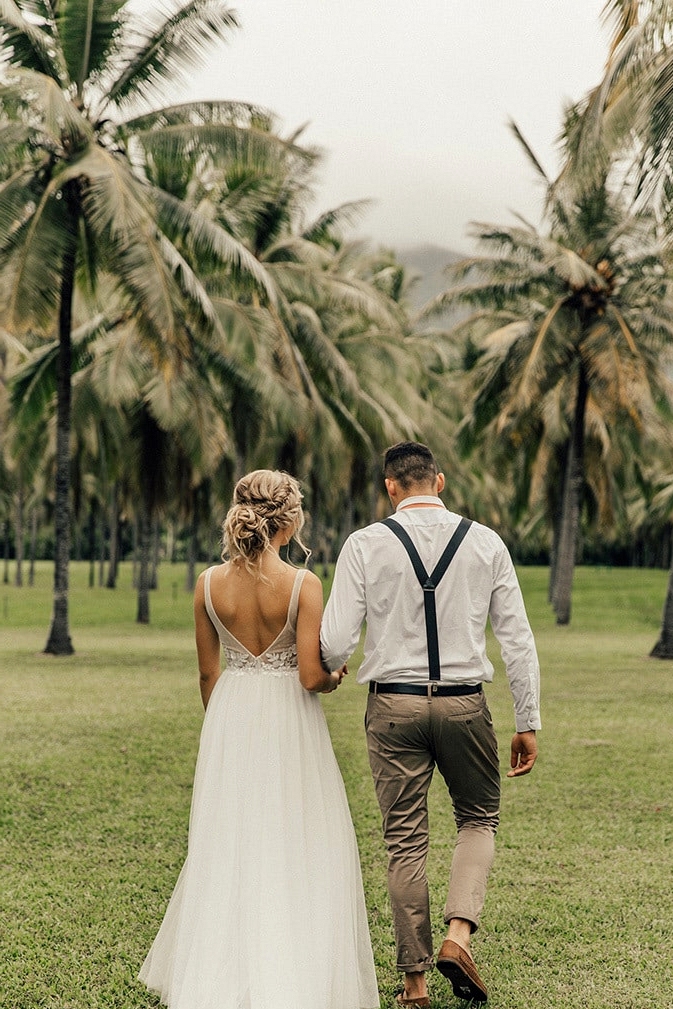 Tropical Picnic Elopement Inspiration | The Seitter Wood House