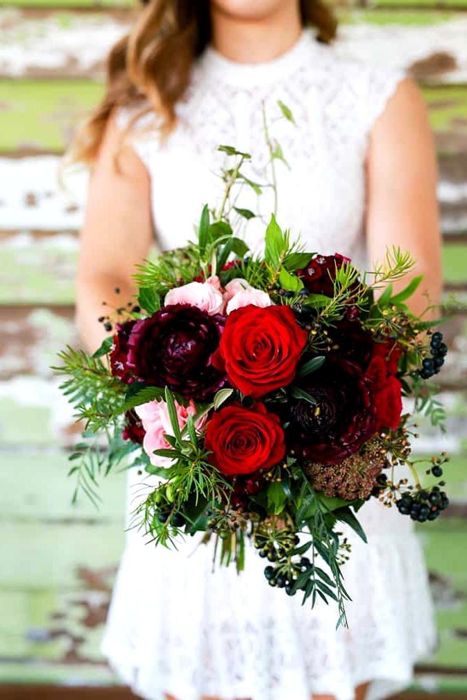 Rustic Berry Wedding Inspiration | Dream Bella Photography