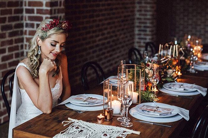 Modern Copper and Burgundy Wedding Inspiration | Raconteur Photography