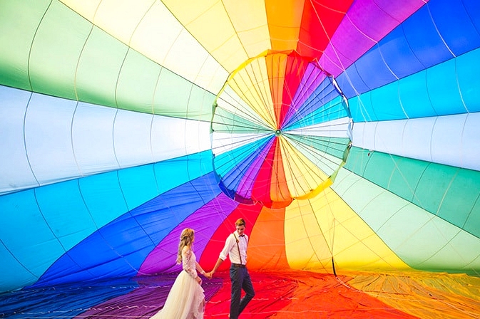 Vibrant Hot Air Balloon Wedding Inspiration | Just For Love Photography