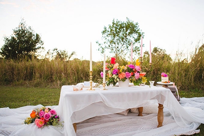 Vibrant Hot Air Balloon Wedding Inspiration | Just For Love Photography