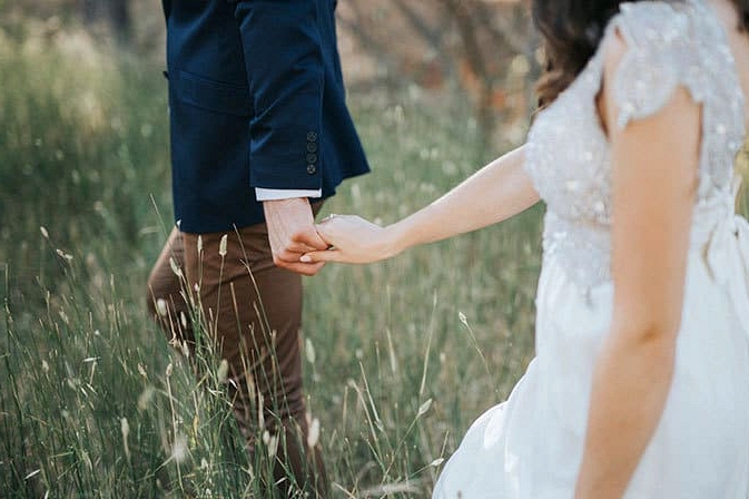 Rustic Floral Wedding Inspiration with Copper Highlights | Chloe Tanner Photography