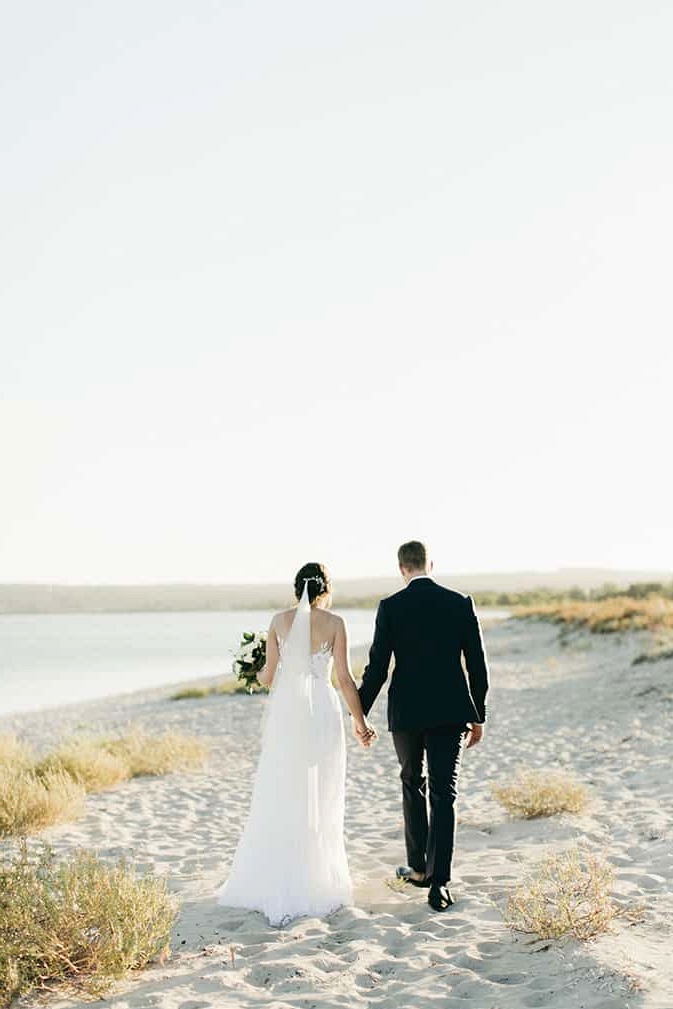 Fresh Green and White Coastal Wedding | Aimee Claire Photography