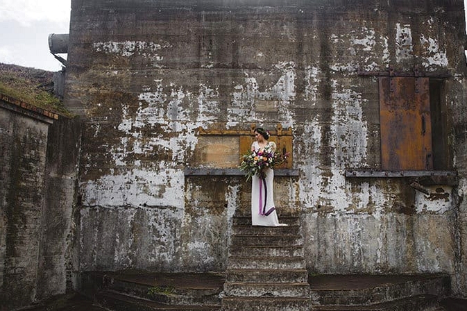 Tuscan-Plum-Wedding-Inspiration-Bride-Bouquet-Venue-2
