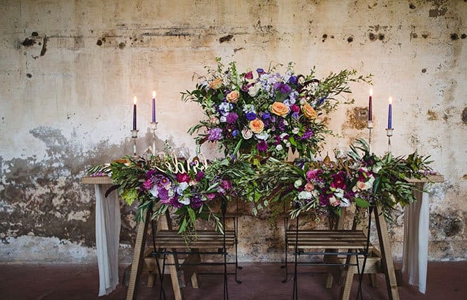 Tuscan-Plum-Wedding-Inspiration-Reception-Table