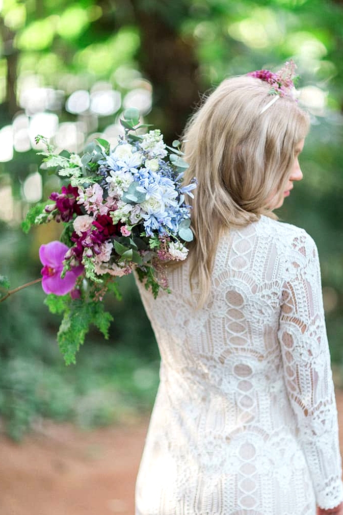 Long-sleeved lace wedding dress