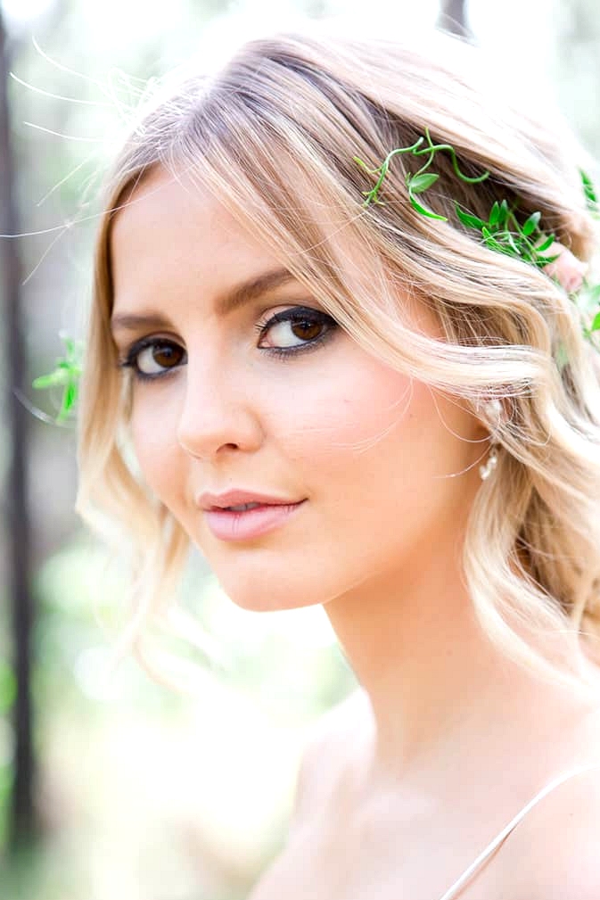 Romantic wedding makeup