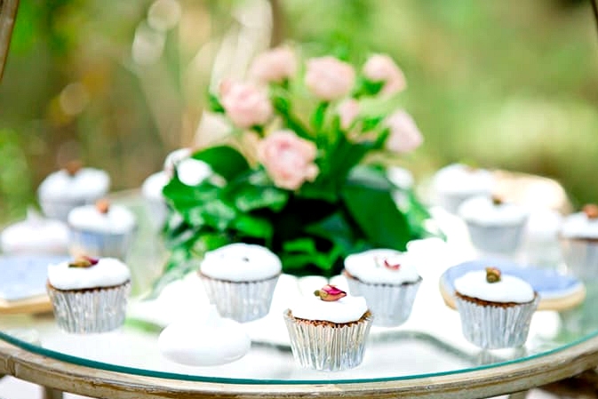 Mini cupcake display