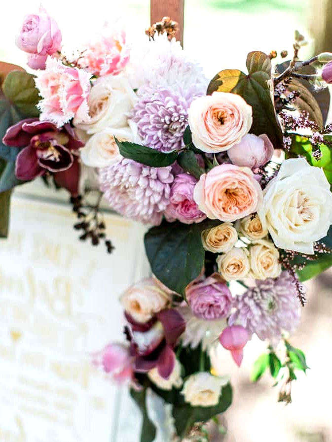 Wedding sign floral detail