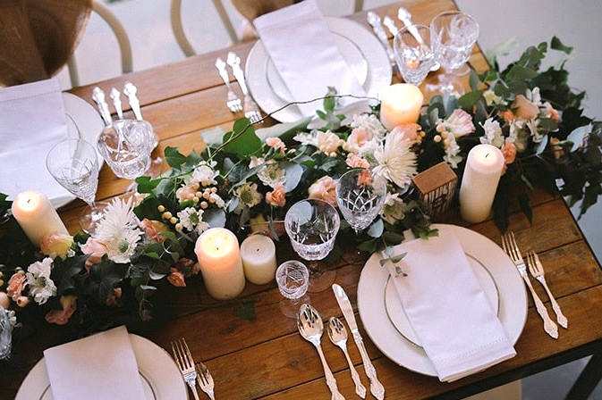 Relaxed-Vintage-Boho-Wedding-Inspiration-Reception-Table-Setting-Centrepiece-3