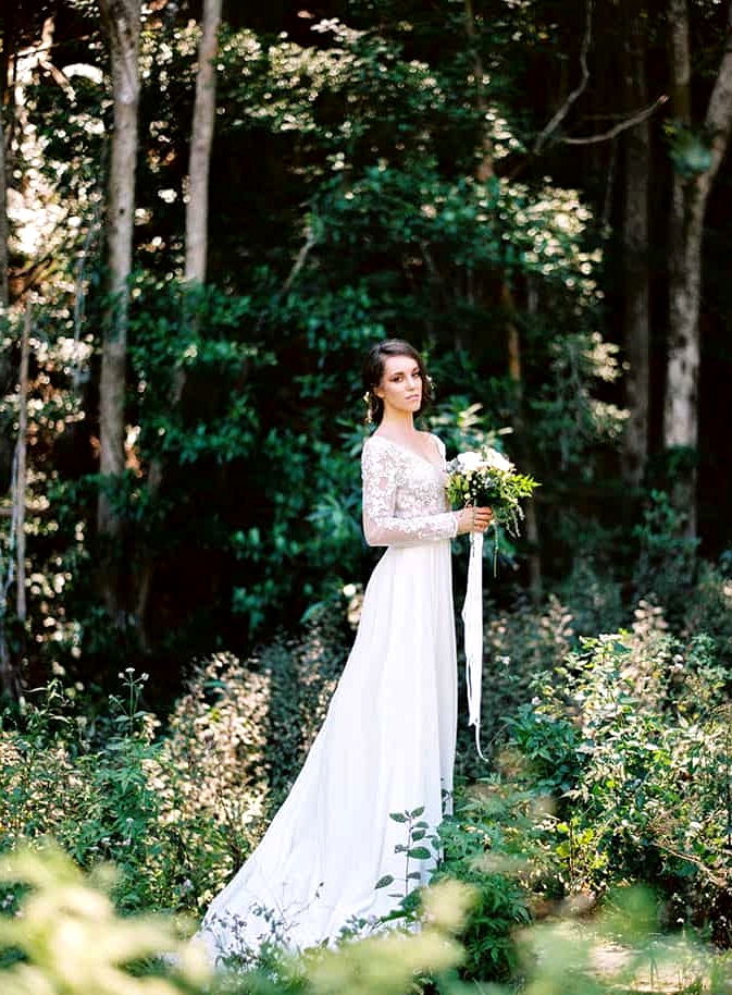 Natural-Bohemian-Wedding-Inspiration-Long-Sleeved-Dress-Woodland-Bouquet