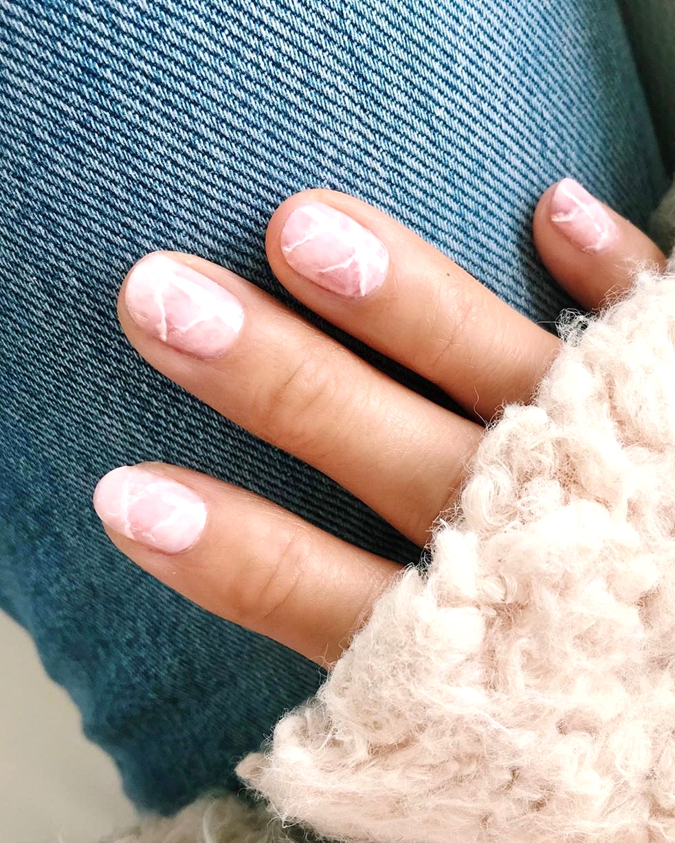 blush marble manicure