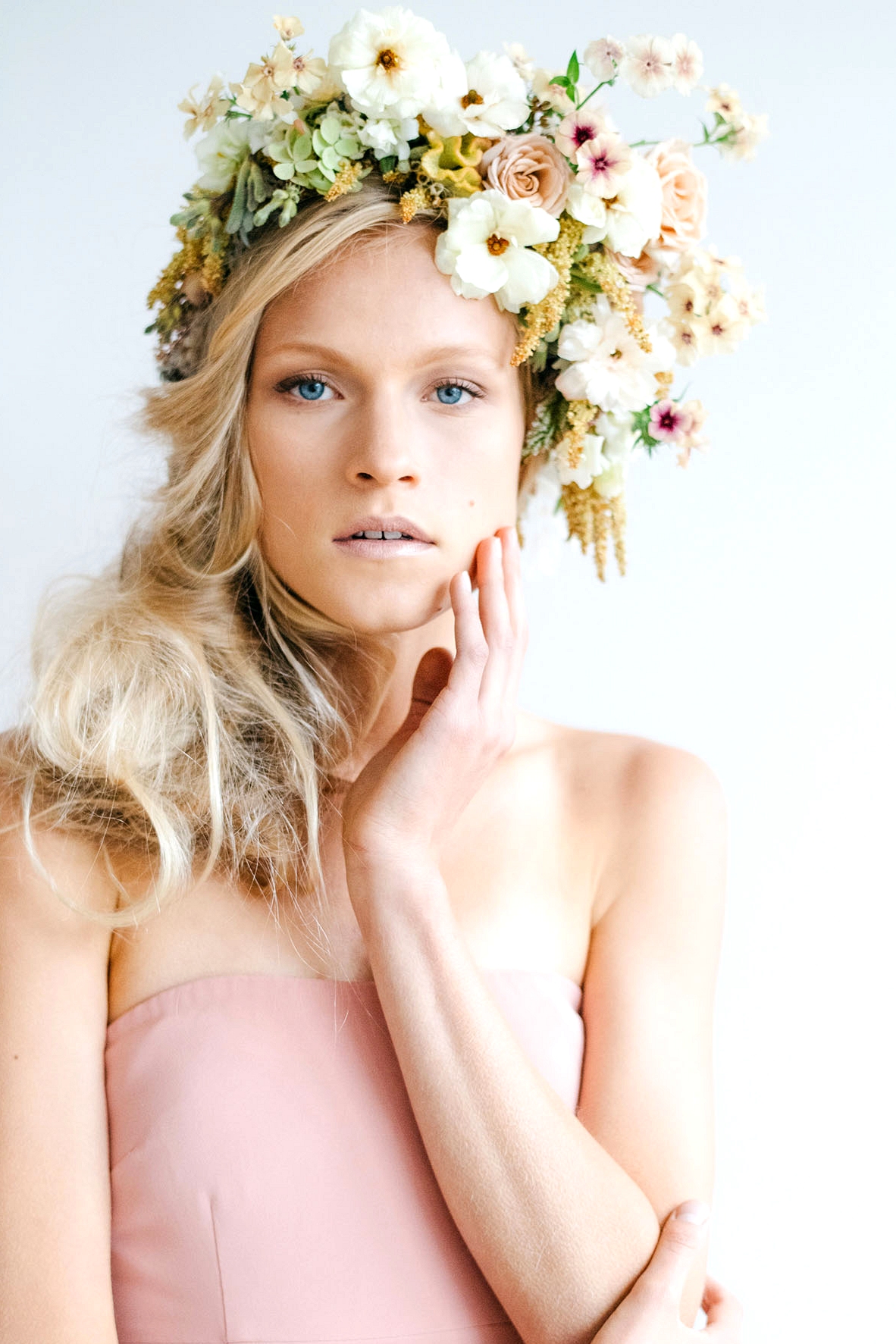 flower crown, bridal crown, flowers in hair, Wedding Hairstyles with Flowers