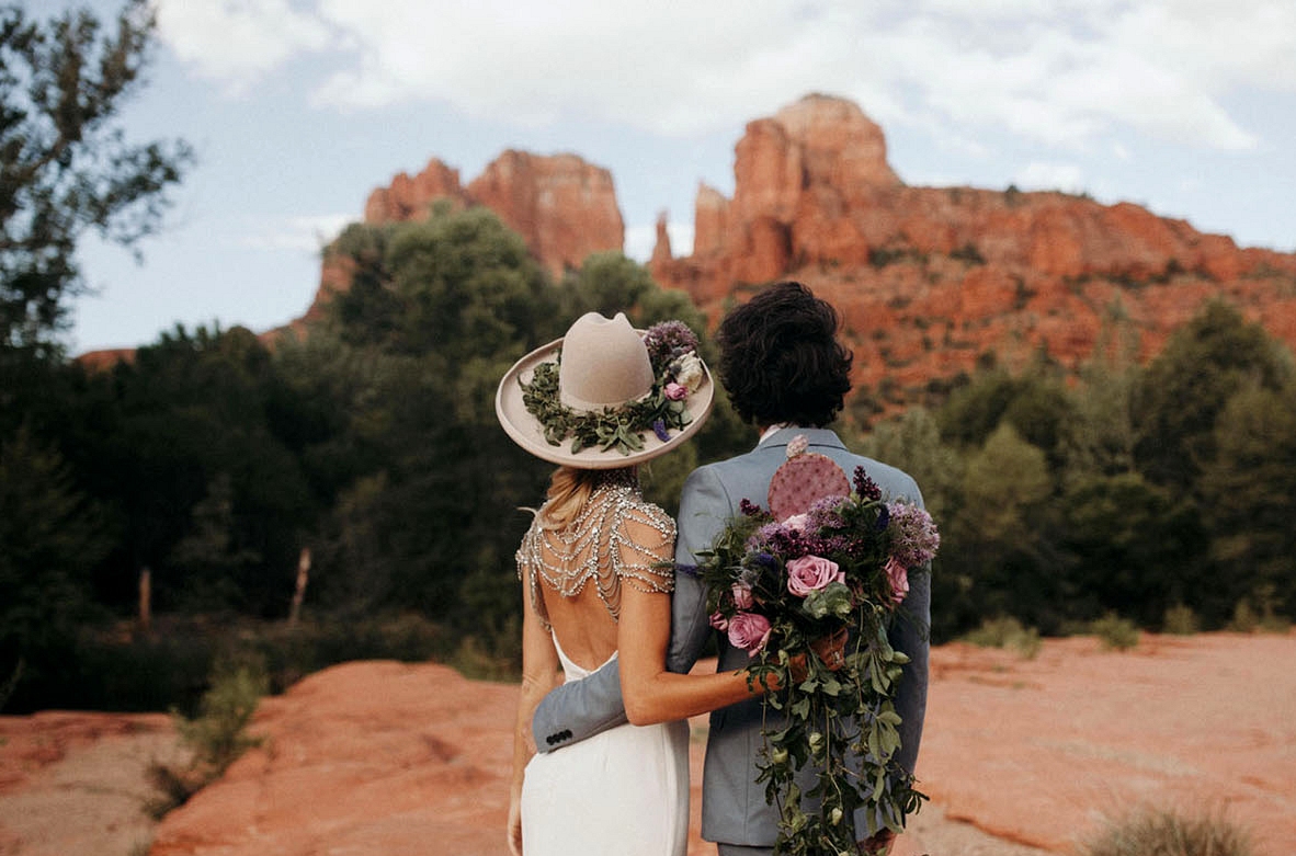 hat with fresh flowers