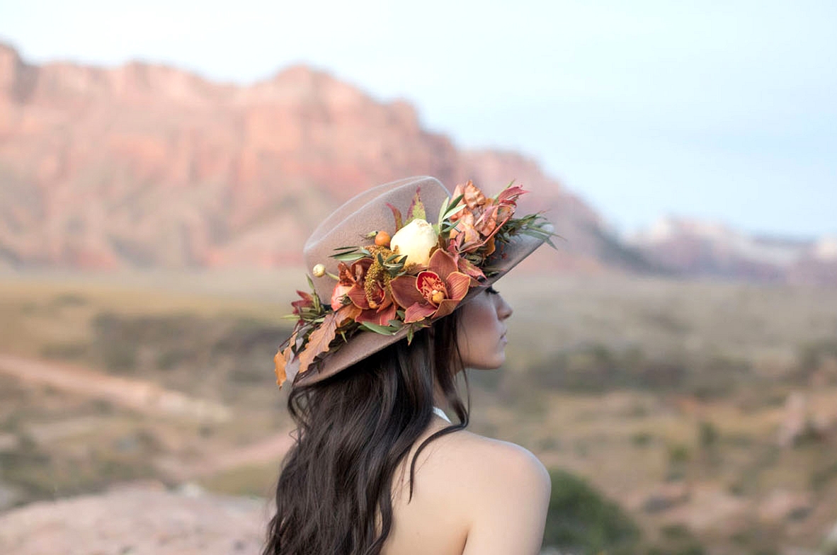 hat with fresh flowers